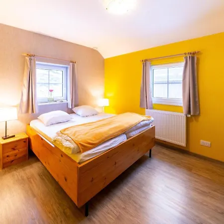 Family Home, Kicker, Sunset Views Trois-Ponts